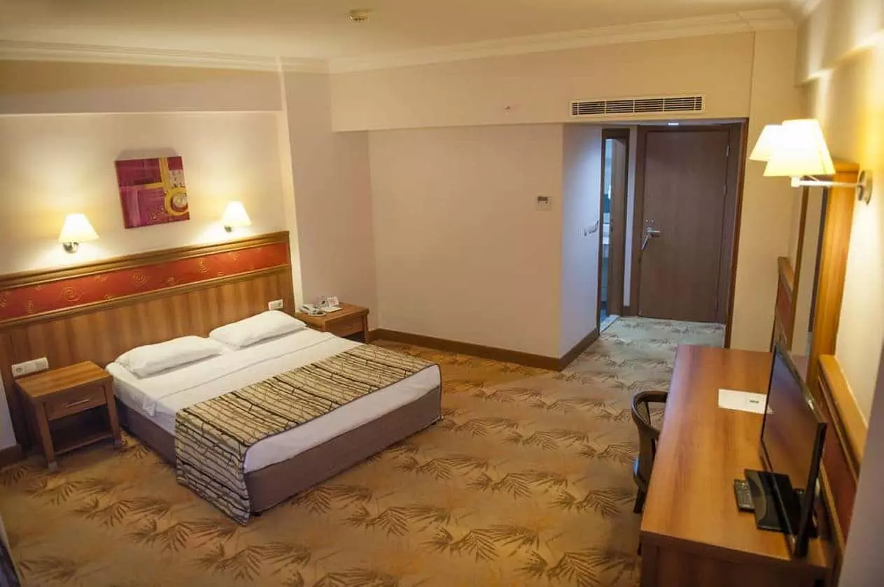 f6efb185_z (Copy).jpg